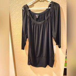Torrid Cold Shoulder black shirt size 1 NWOT